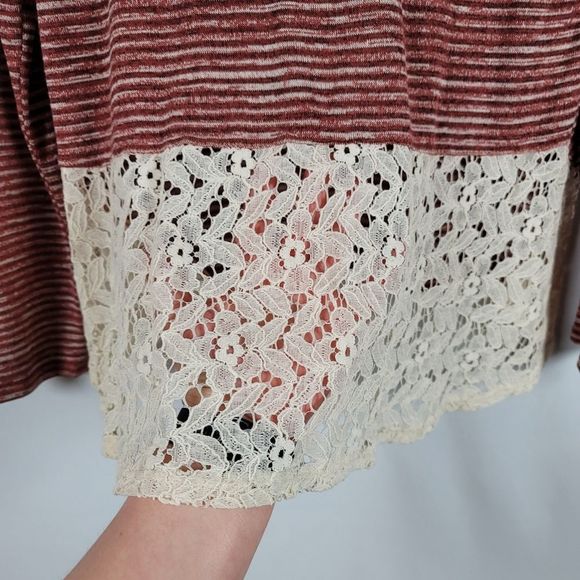 Papermoon mixed media scoop neck top lace hem Size M - Picture 9 of 9